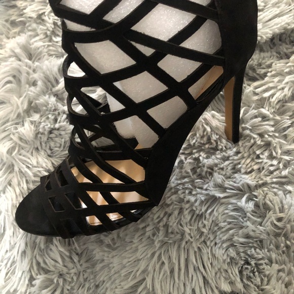 Brand new Vince Camuto sexy heels over the knees - Picture 7 of 11